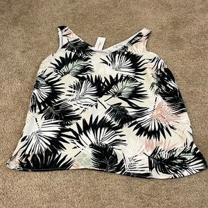 Roz & Ali Sleeveless V-Neck Blouse, New with Tags!